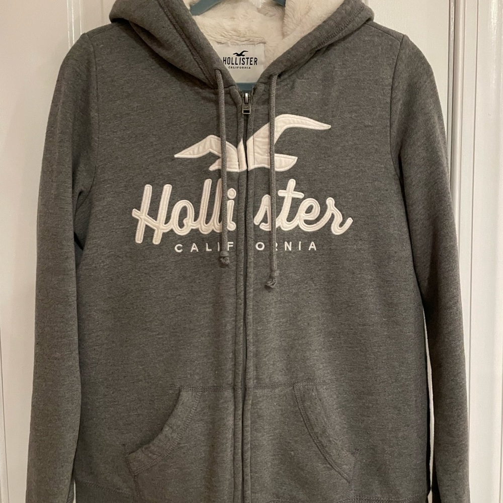 Hollister Sherpa lined hoodie